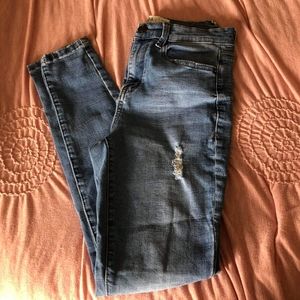 MUDD high-rise distressed skinny jeans